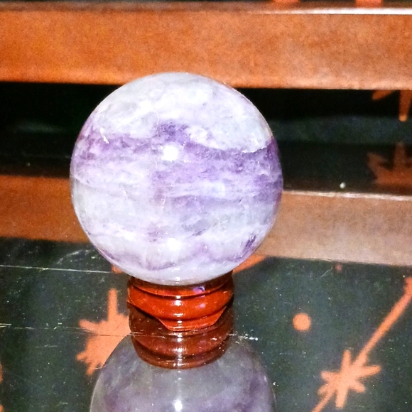 Flourite Sphere - Picture 1 of 8